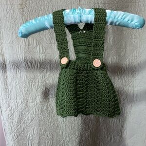 UNBRANDED Knit Baby/Dolly, Green Dress, Wooden Buttons/Homemade Label ~6463-001
